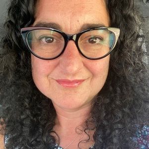 Meet your Posher, Gina